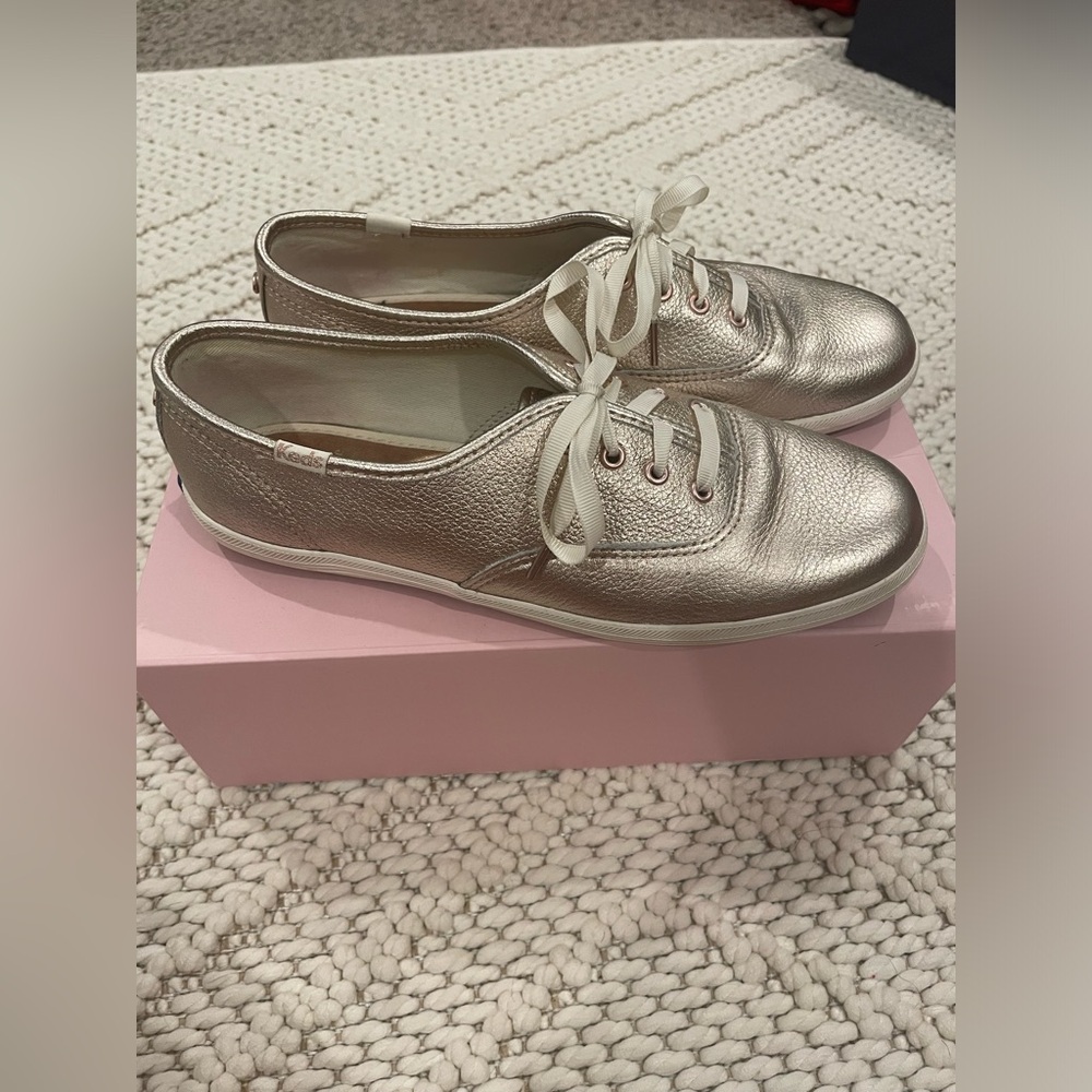Kate spade keds- rose gold